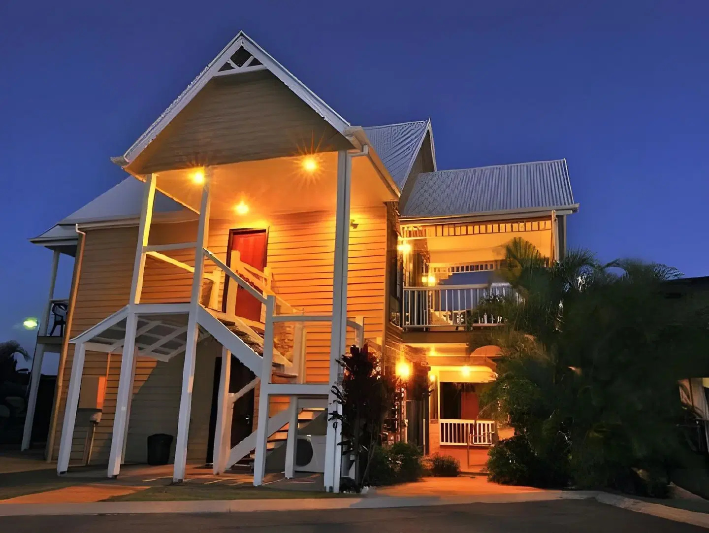 Edge on Beaches EXTERIOR