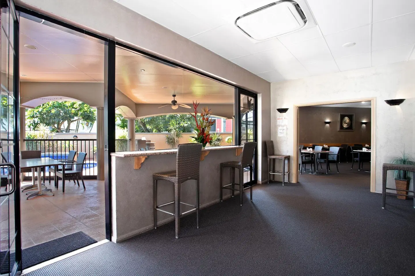 Mackay Resort Motel Bar