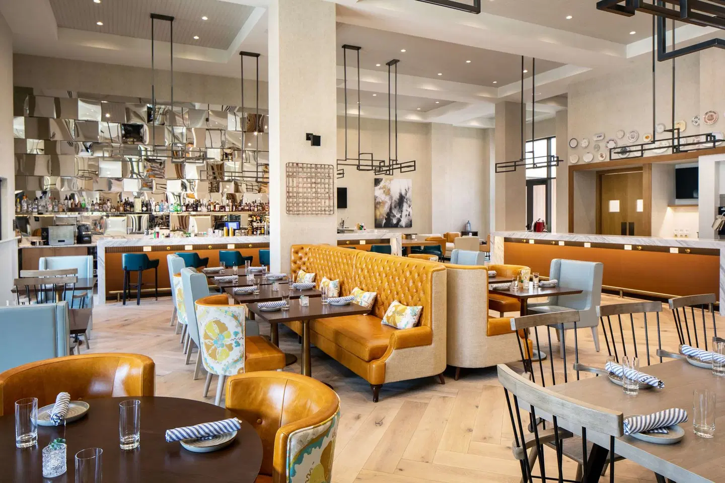 Canopy by Hilton Charlotte Southpark Bar