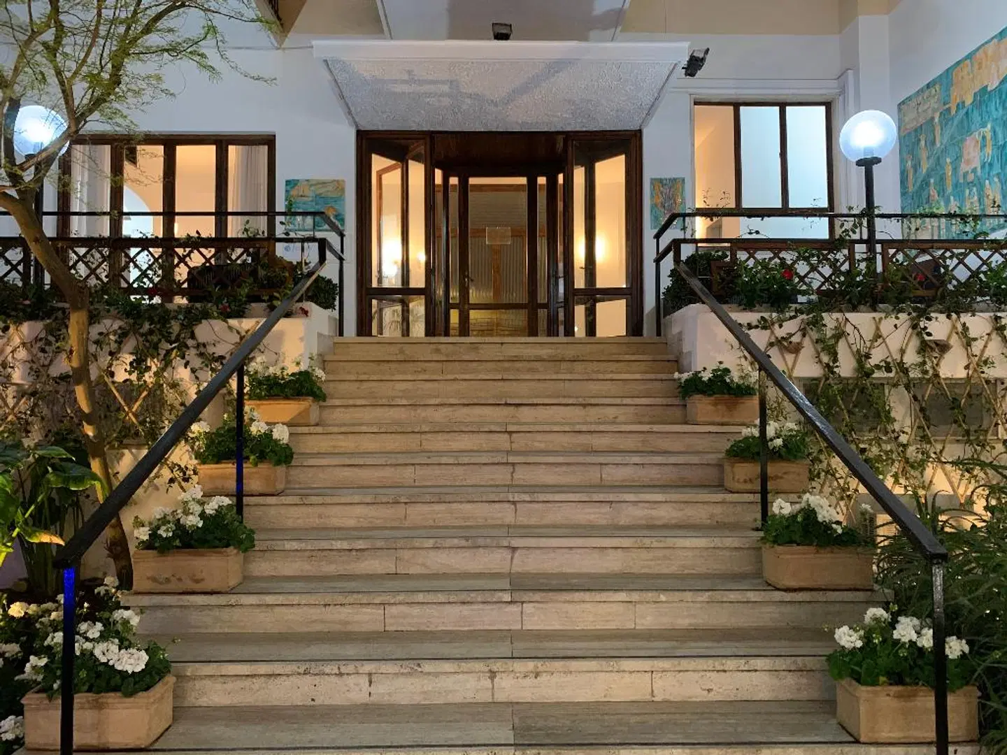 Conte LOUNGE_LOBBY