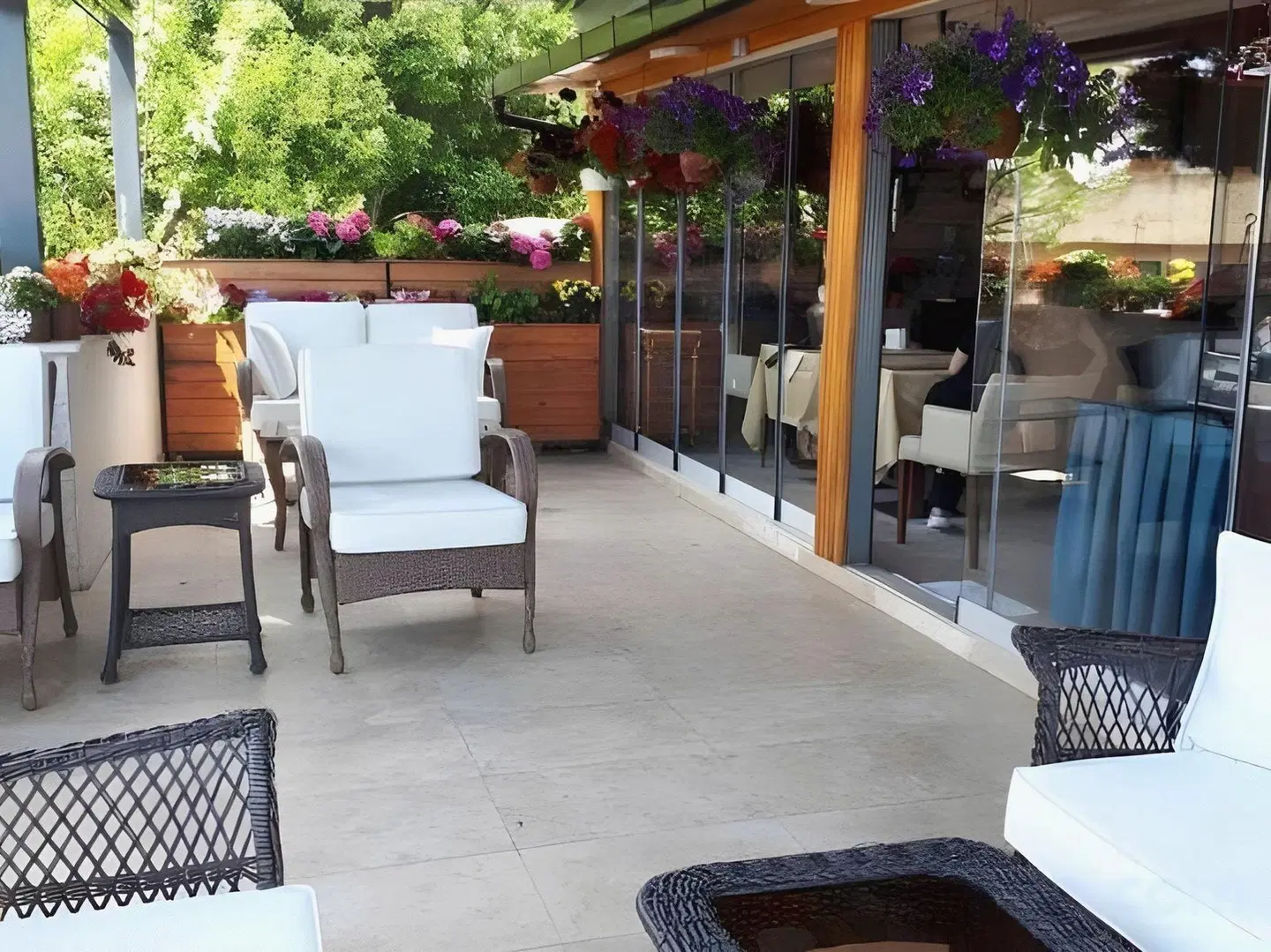 Dilhayat Kalfa Hotel Terrasse