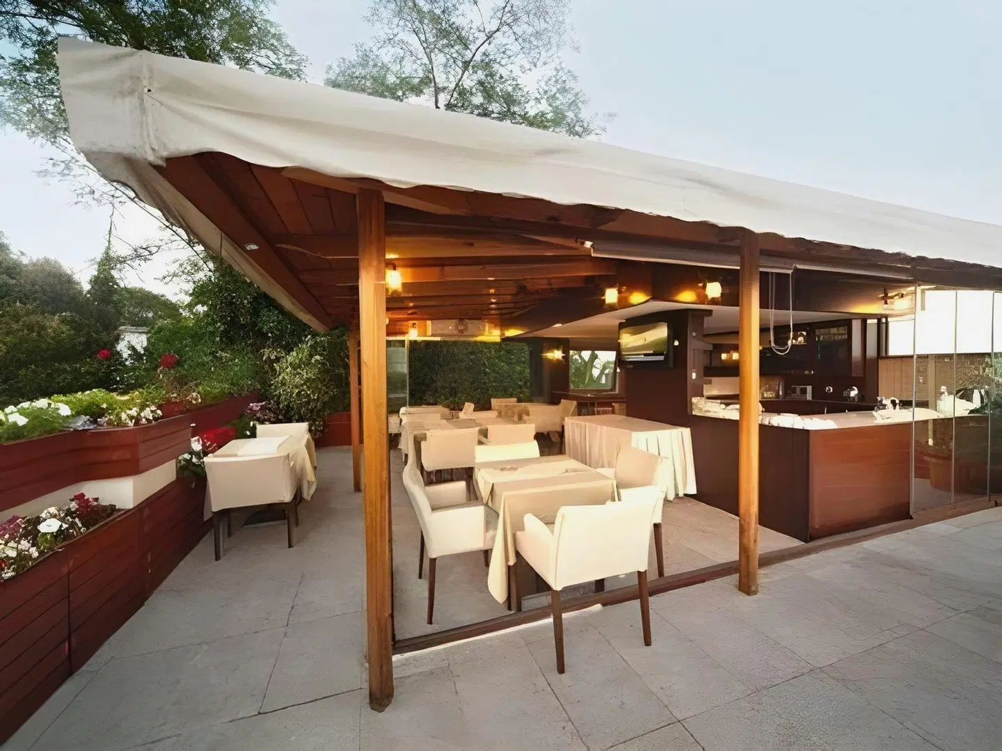 Dilhayat Kalfa Hotel Terrasse