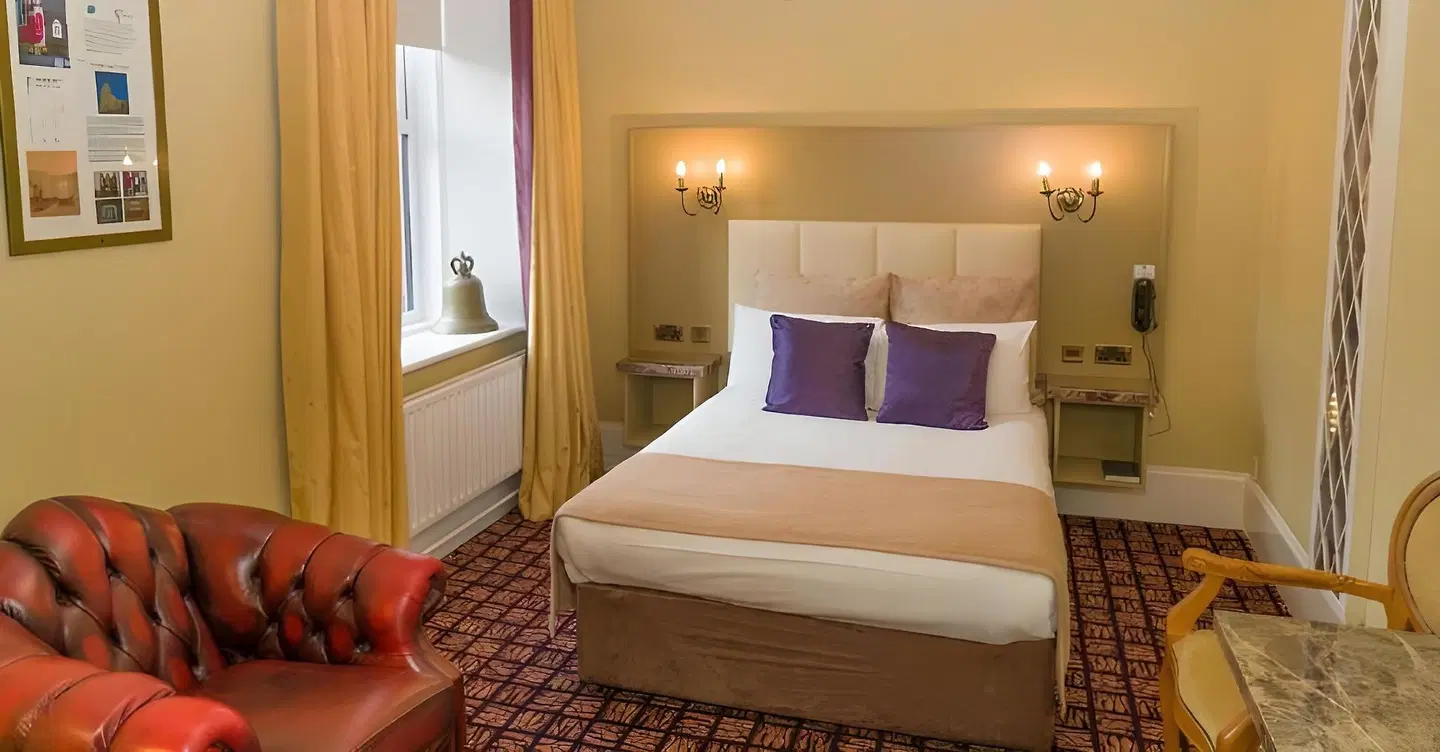 Bush Hotel ROOM_EXAMPLE