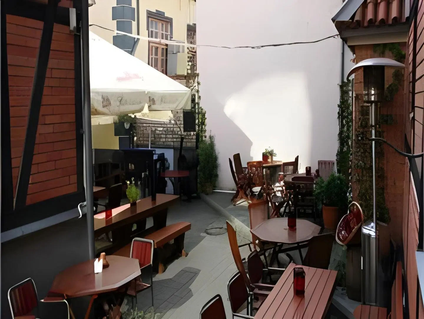 Alex Maja Terrasse