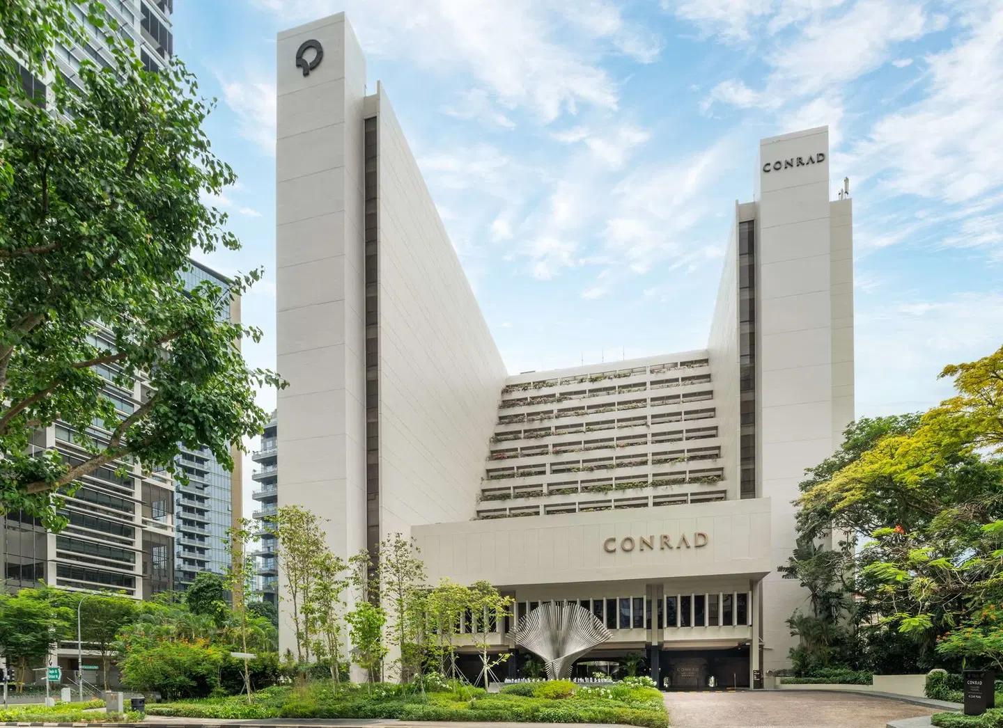 Conrad Singapore Orchard EXTERIOR