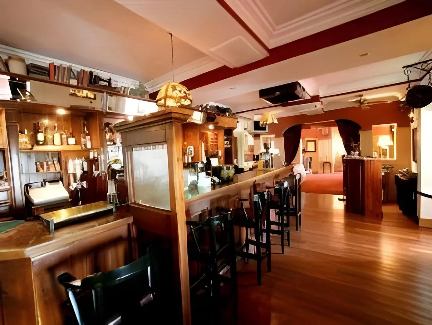 Bellbridge House Hotel Bar