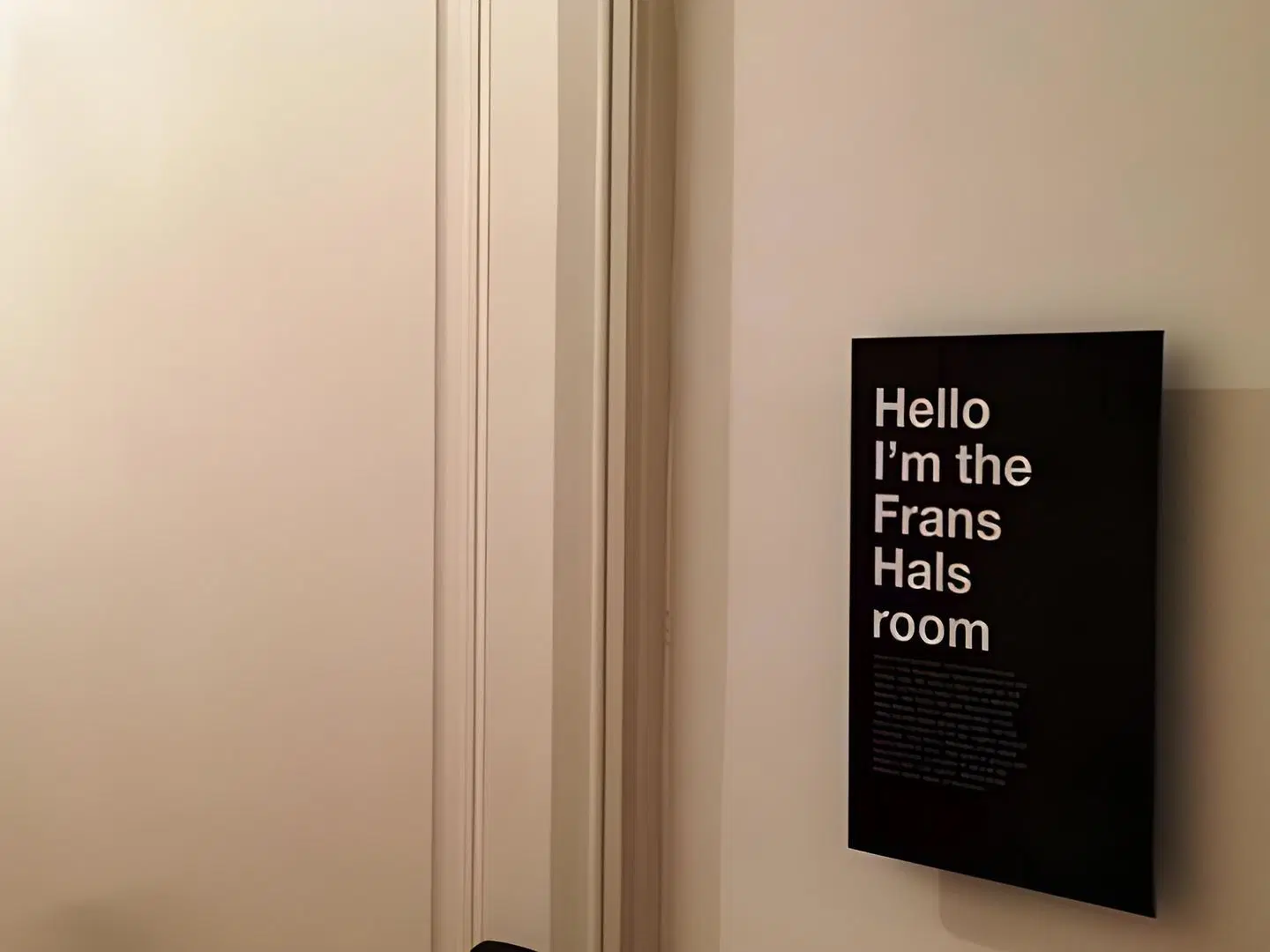 Hello I'm Local LOUNGE_LOBBY