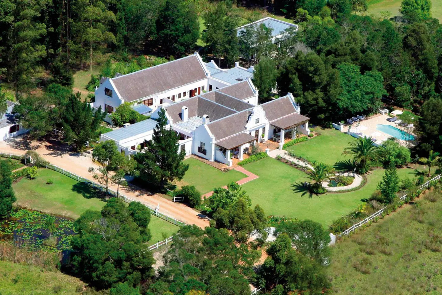 Lairds Lodge Country Estate EXTERIOR