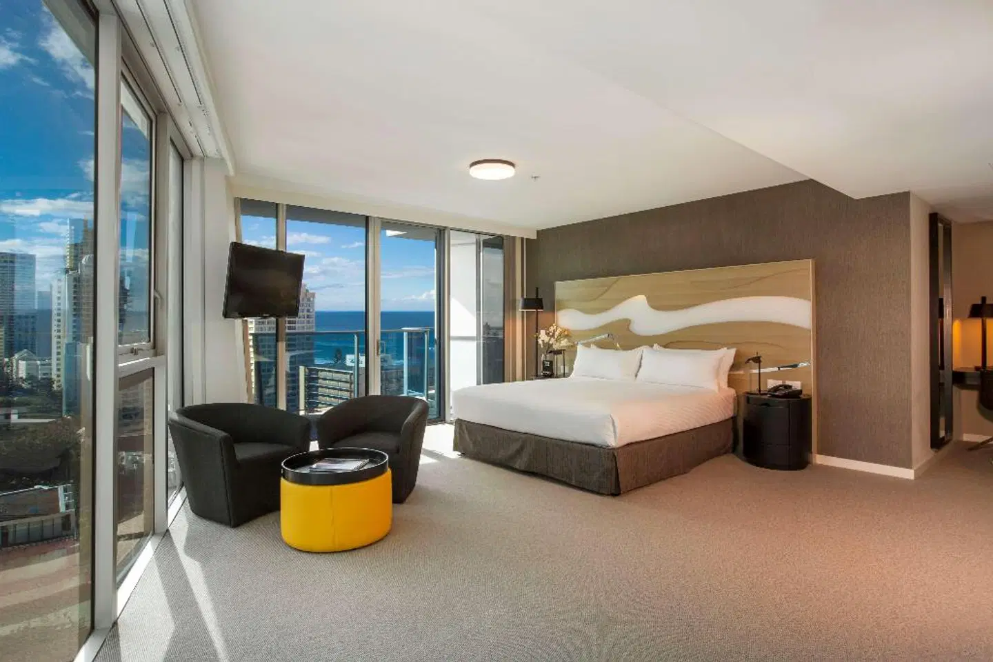Hilton Surfers Paradise Hotel & Residences ROOM_EXAMPLE