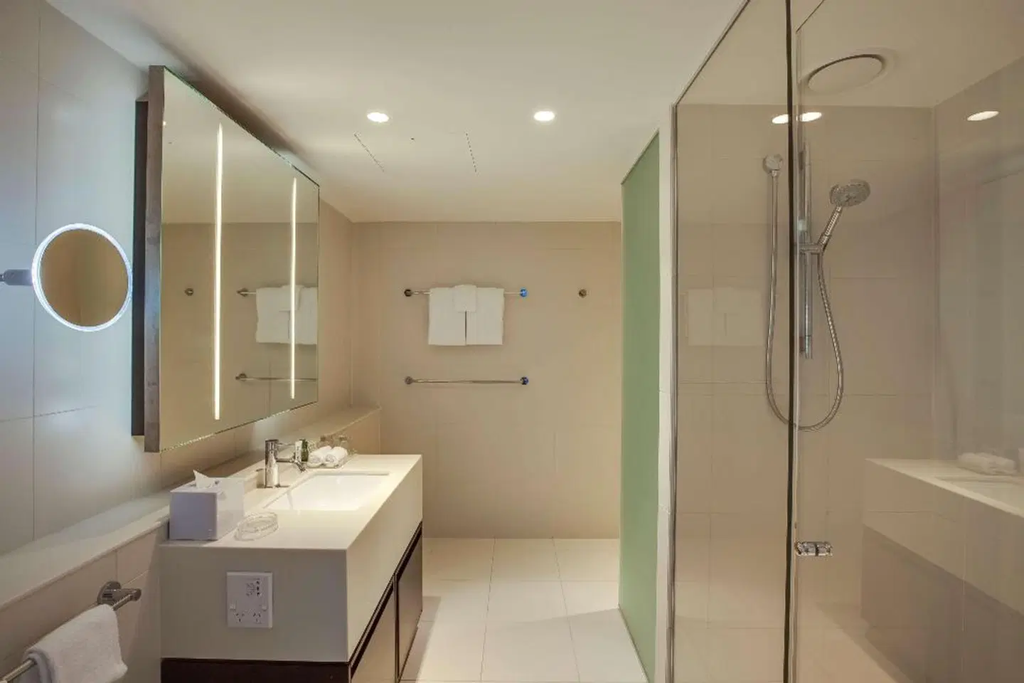 Hilton Surfers Paradise Hotel & Residences Badezimmer