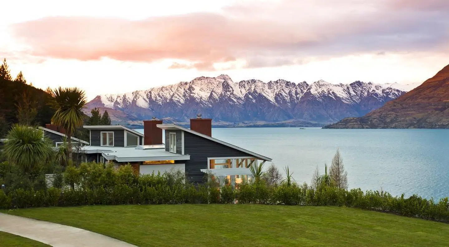 Rosewood Matakauri EXTERIOR