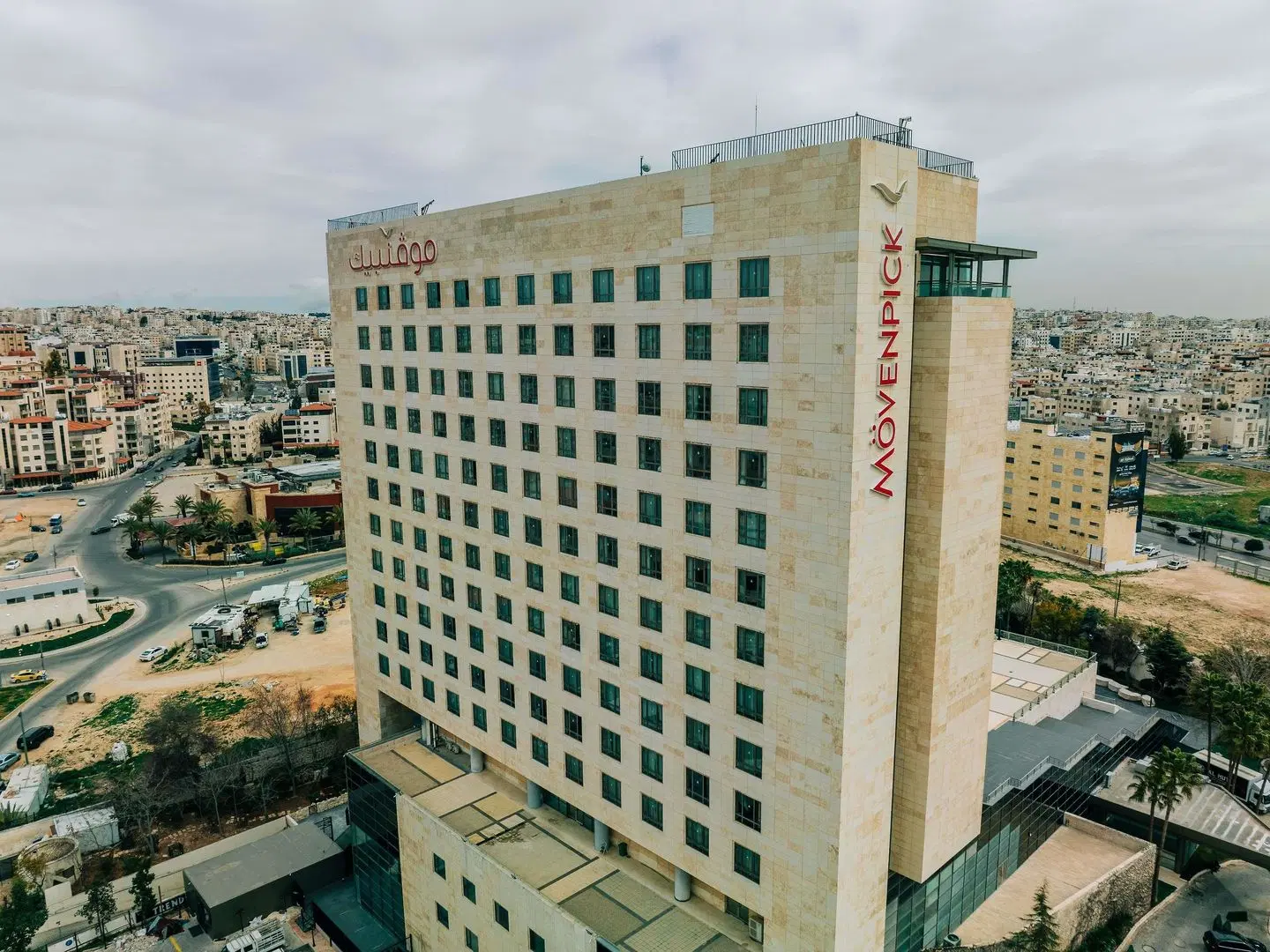 Mövenpick Hotel Amman EXTERIOR