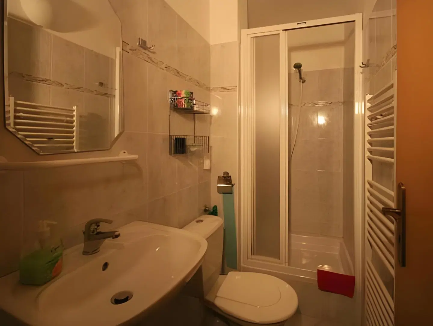 H+M Penzion Badezimmer