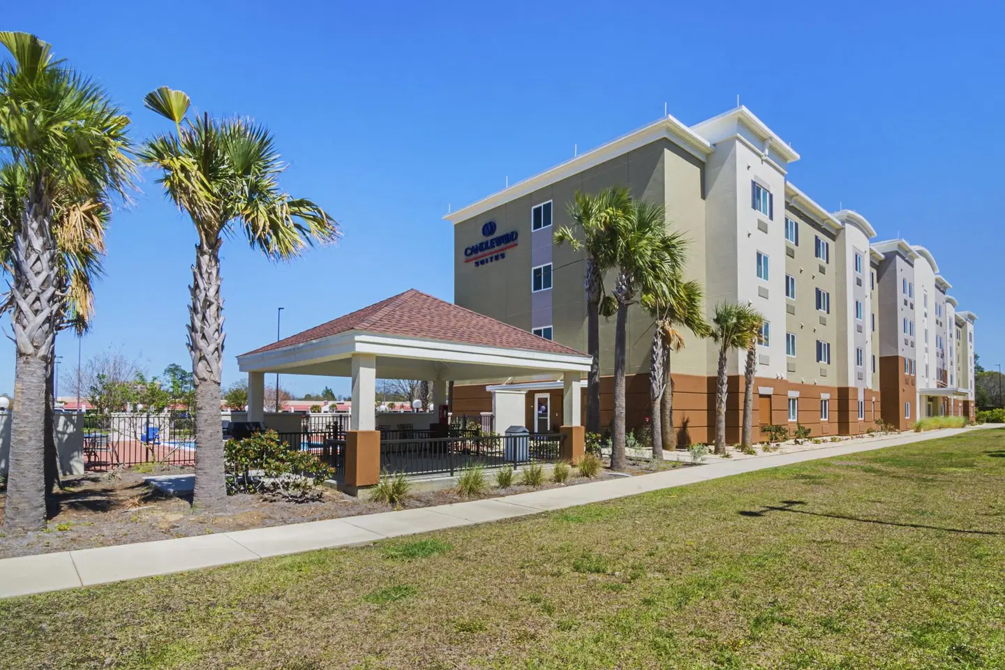 Candlewood Suites Pensacola - University Area by IHG EXTERIOR
