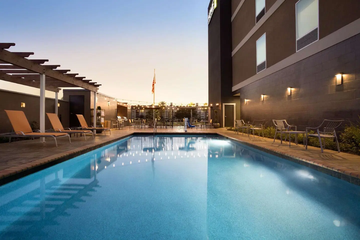 Home2 Suites by Hilton Houston Webster OUTDOOR_POOL