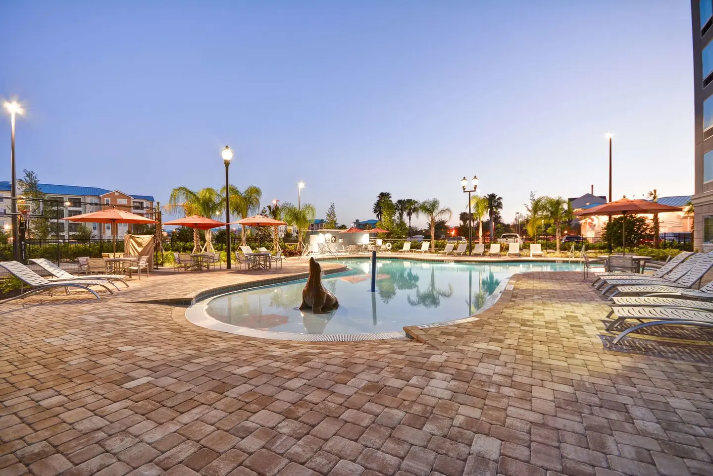 Homewood Suites by Hilton Orlando Theme Parks OUTDOOR_POOL