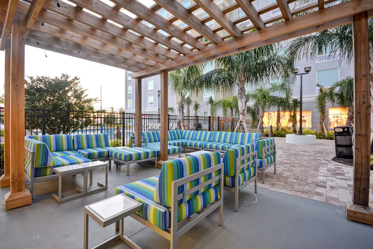 Homewood Suites by Hilton Orlando Theme Parks Terrasse