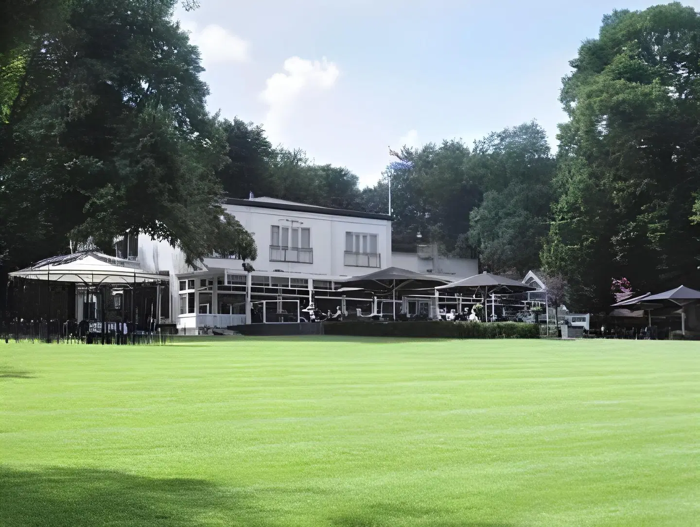 De Wolfsberg EXTERIOR
