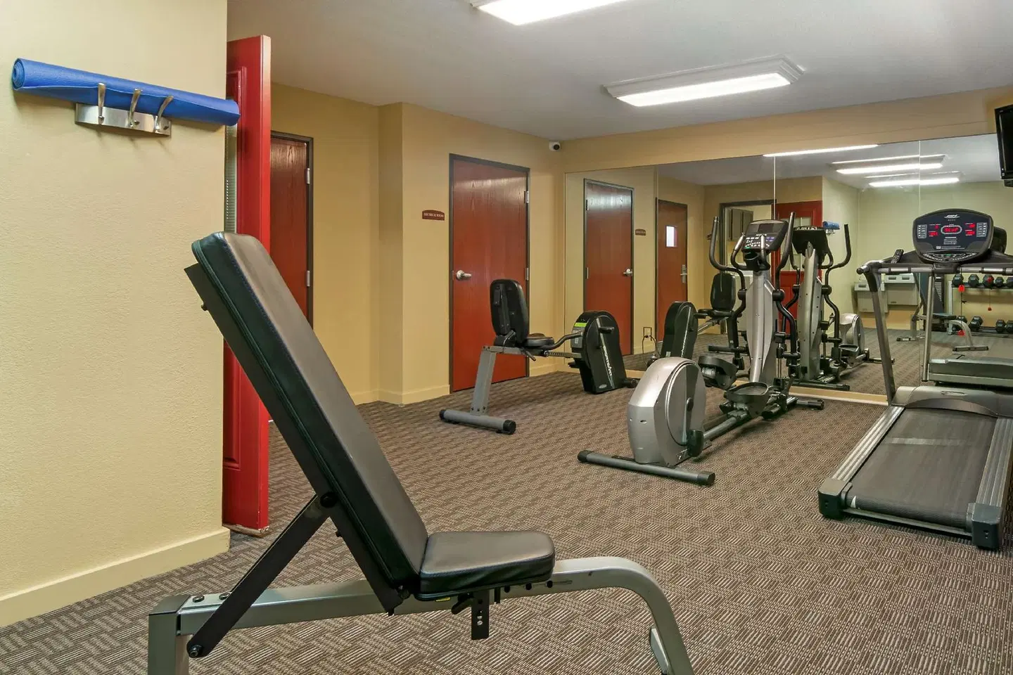 Best Western Governors Inn and Suites SPORTS_AND_LEISURE