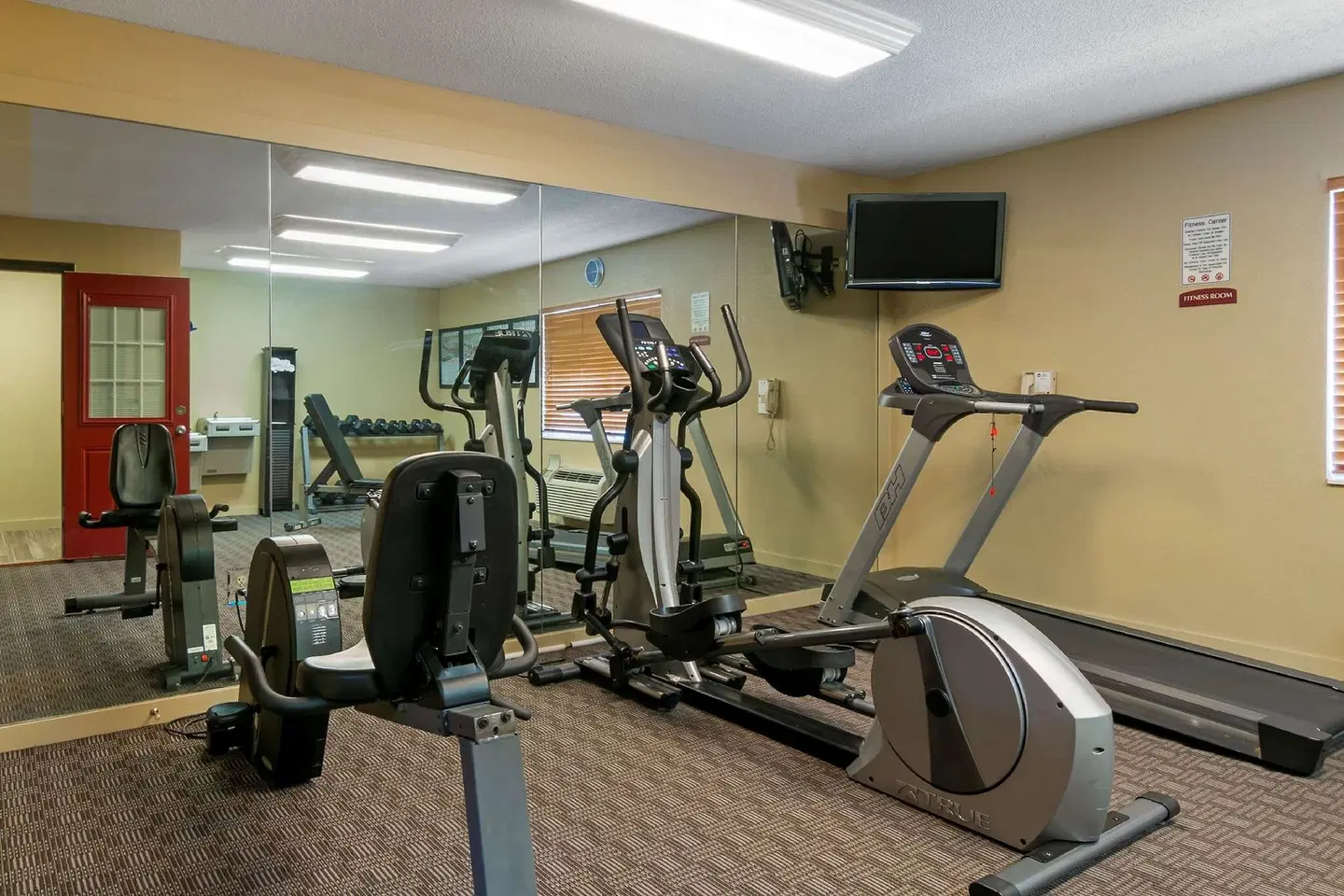 Best Western Governors Inn and Suites SPORTS_AND_LEISURE