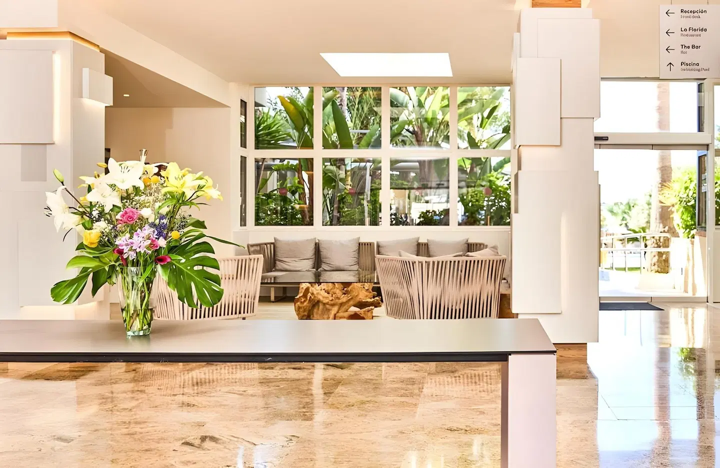 Leonardo Royal Ibiza Santa Eulalia LOUNGE_LOBBY