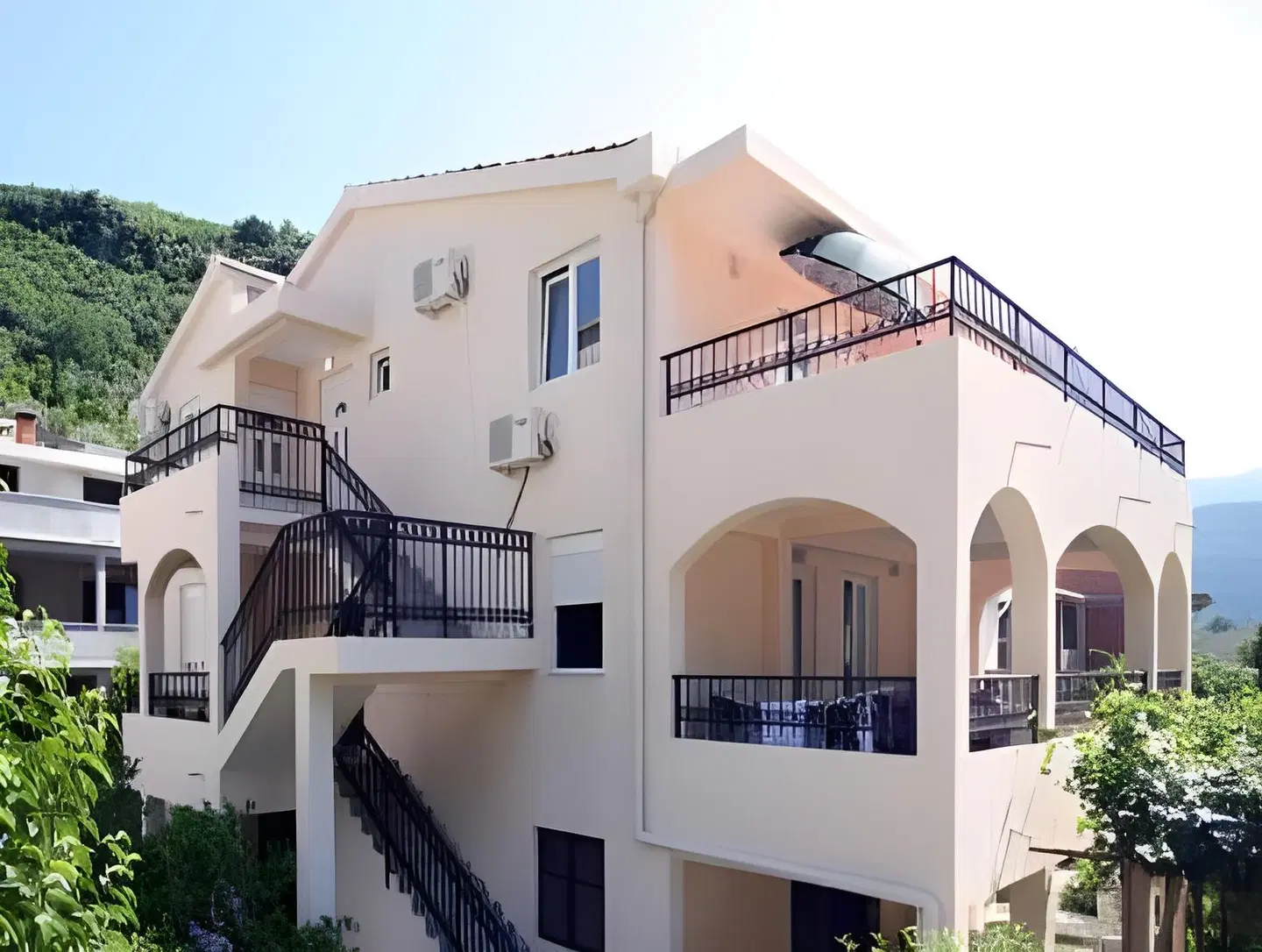 Apartments Rai'evi' EXTERIOR