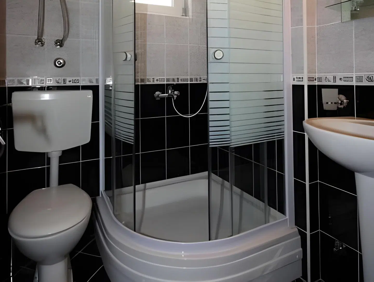 Apartments Rai'evi' Badezimmer