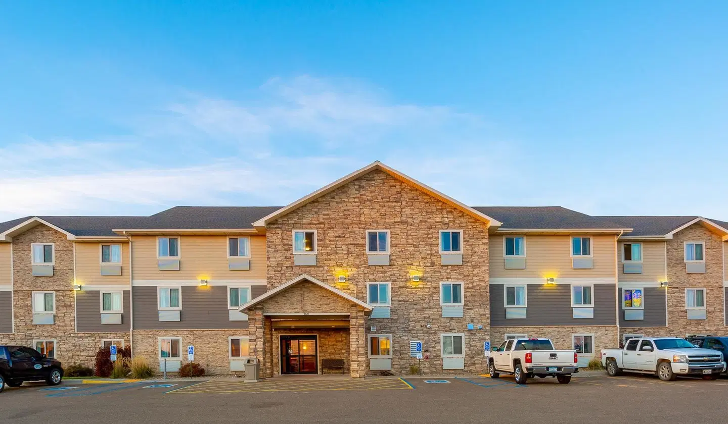 My Place Hotel-Dickinson EXTERIOR
