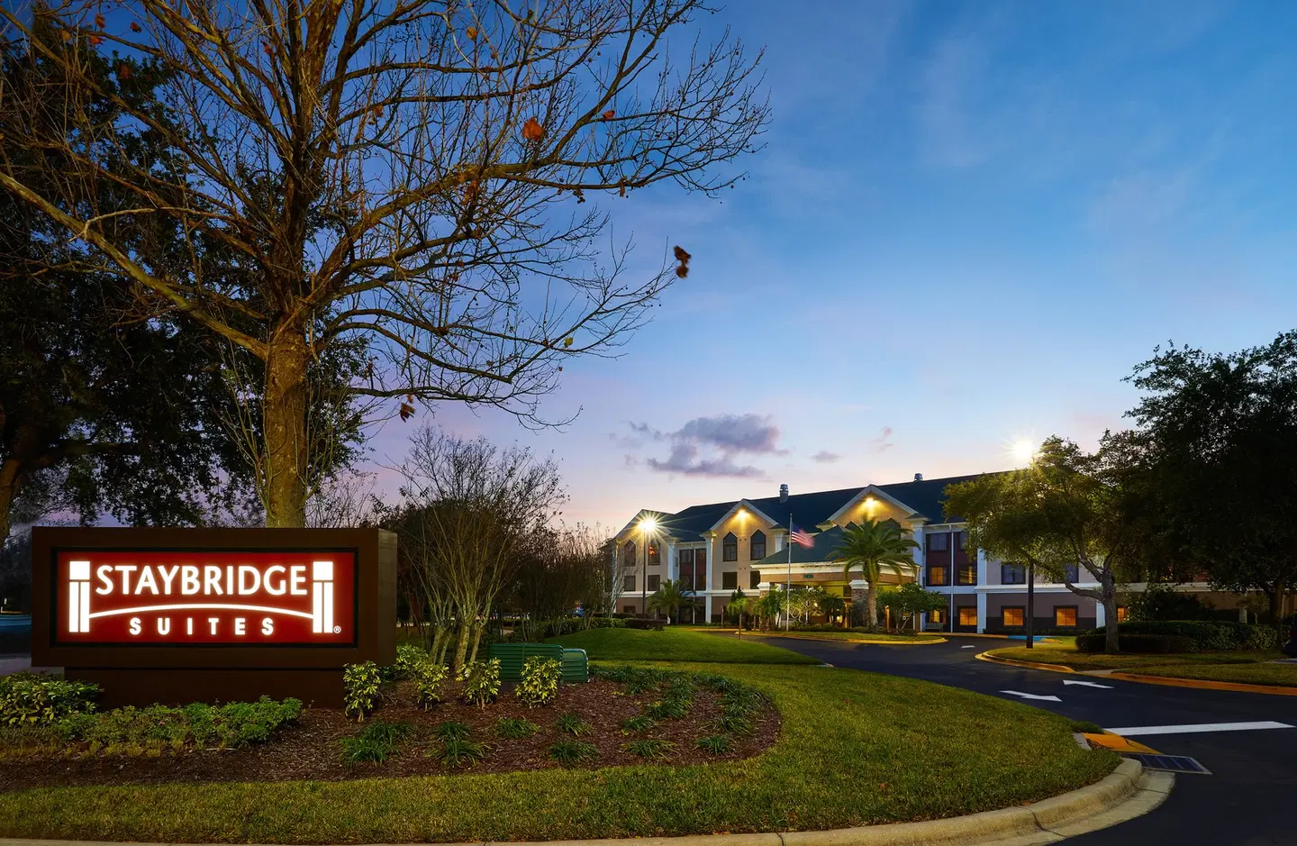Staybridge Suites Orlando Airport South by IHG EXTERIOR