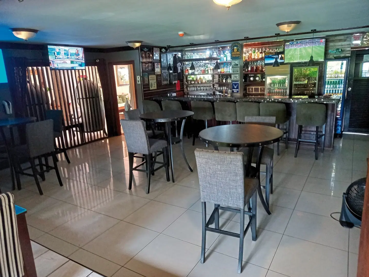 Harmony Marina Suites Bar