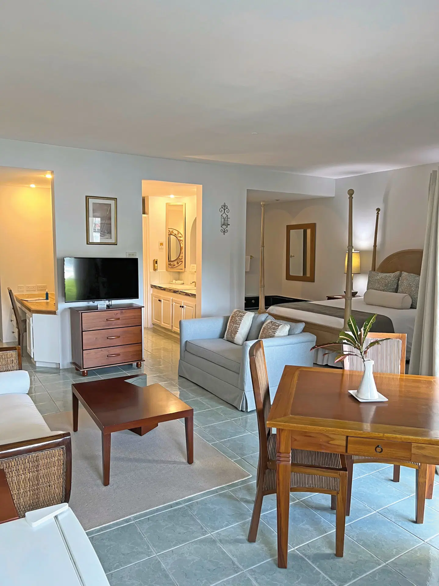 Harmony Marina Suites ROOM_EXAMPLE