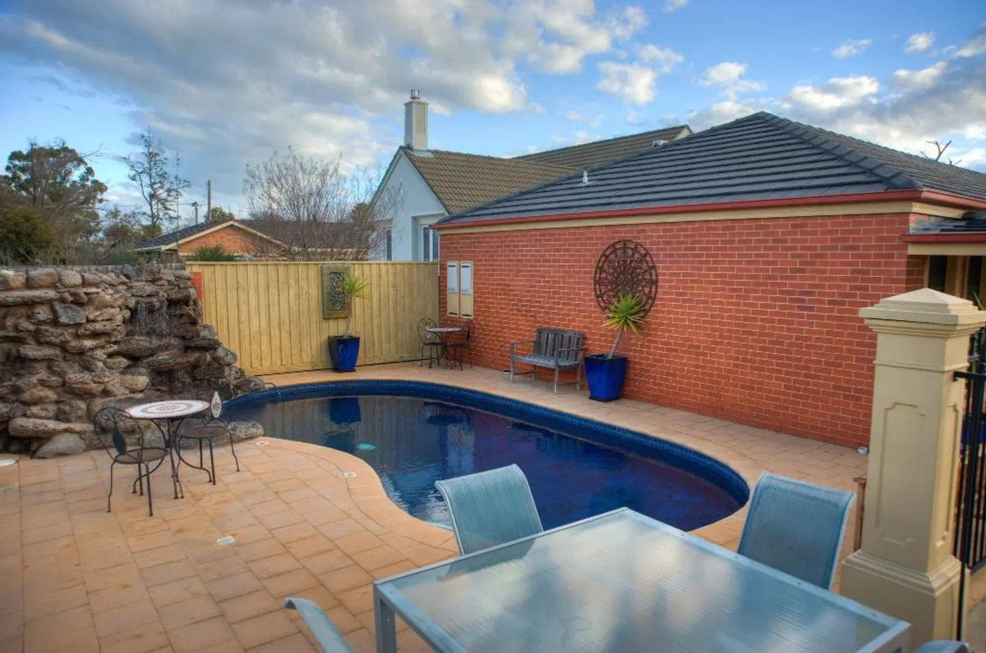 Georgian Motor Lodge OUTDOOR_POOL