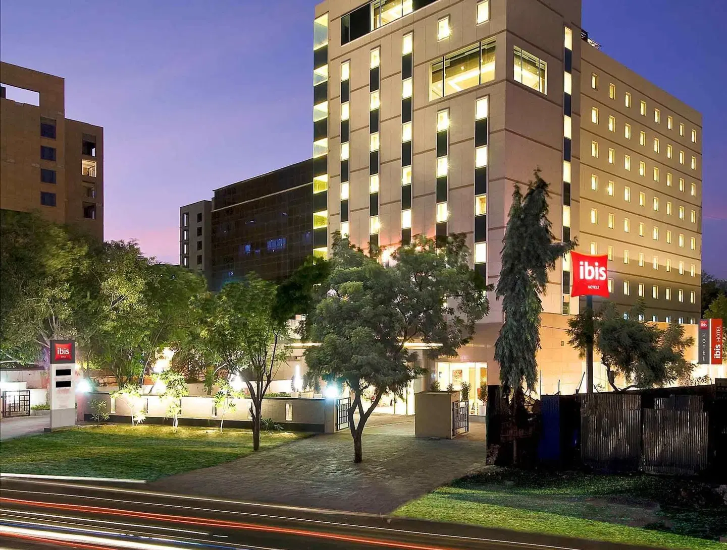 ibis Pune Viman Nagar EXTERIOR