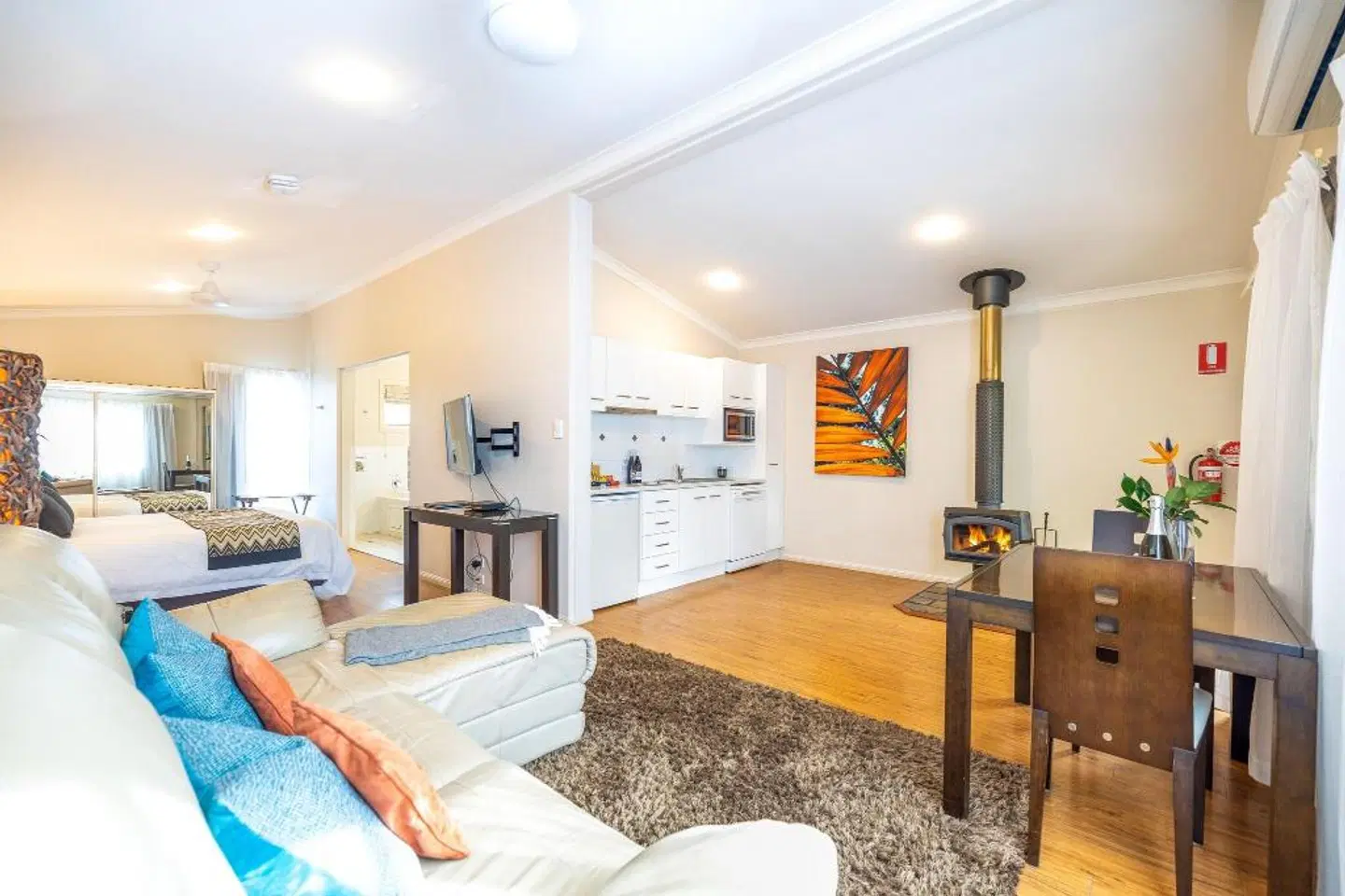 Camelot Boutique Accommodation ROOM_EXAMPLE