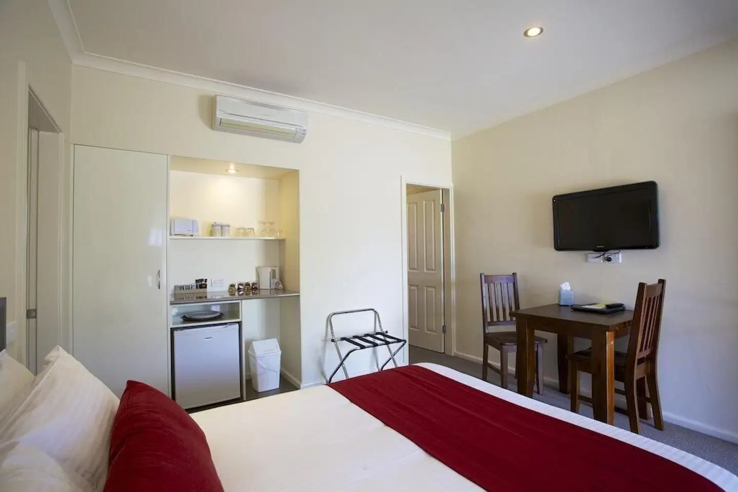 Amaroo Motel ROOM_EXAMPLE