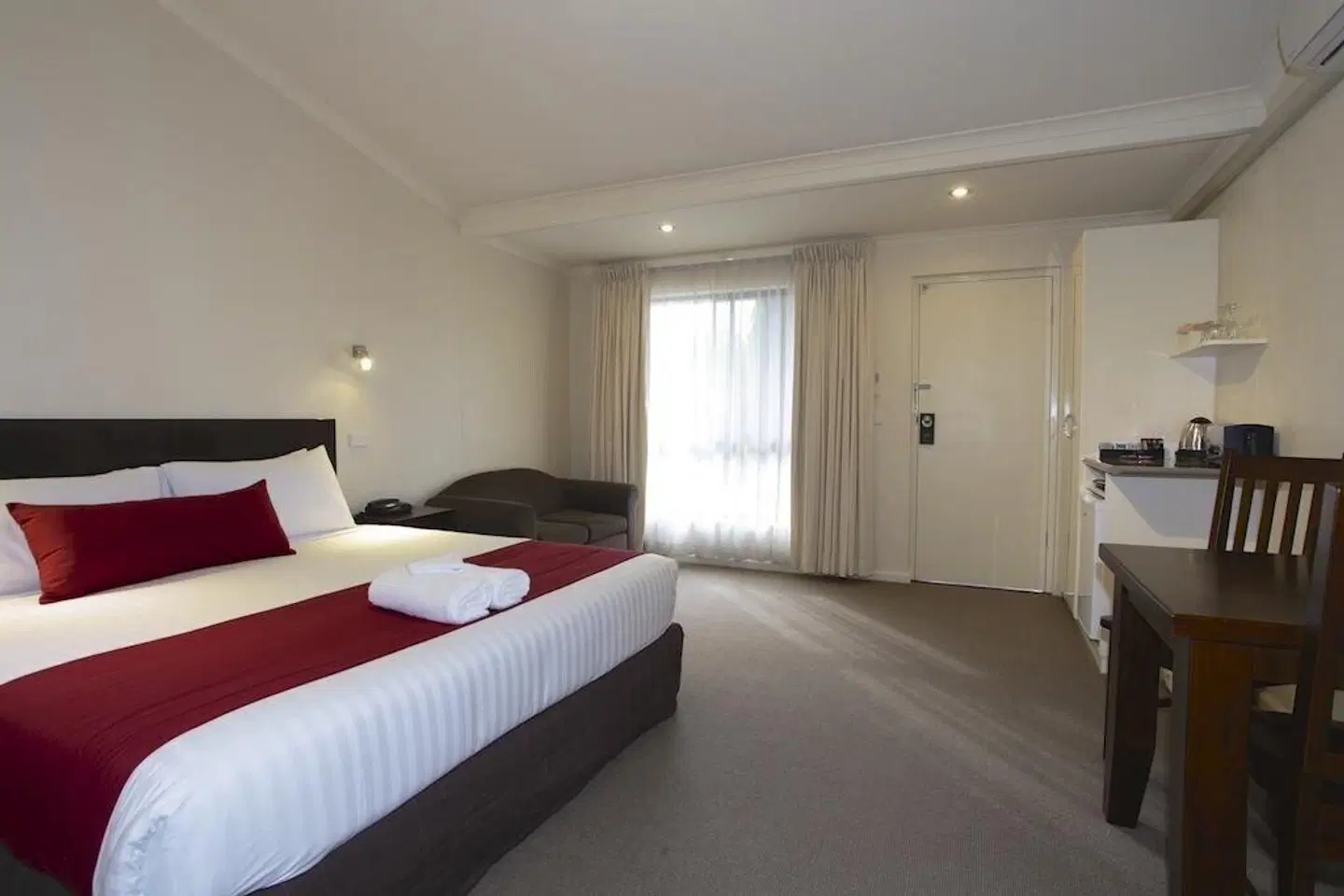 Amaroo Motel ROOM_EXAMPLE