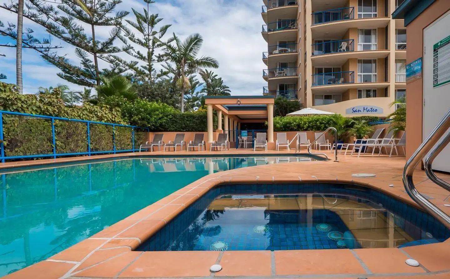 San Mateo On Broadbeach OUTDOOR_POOL