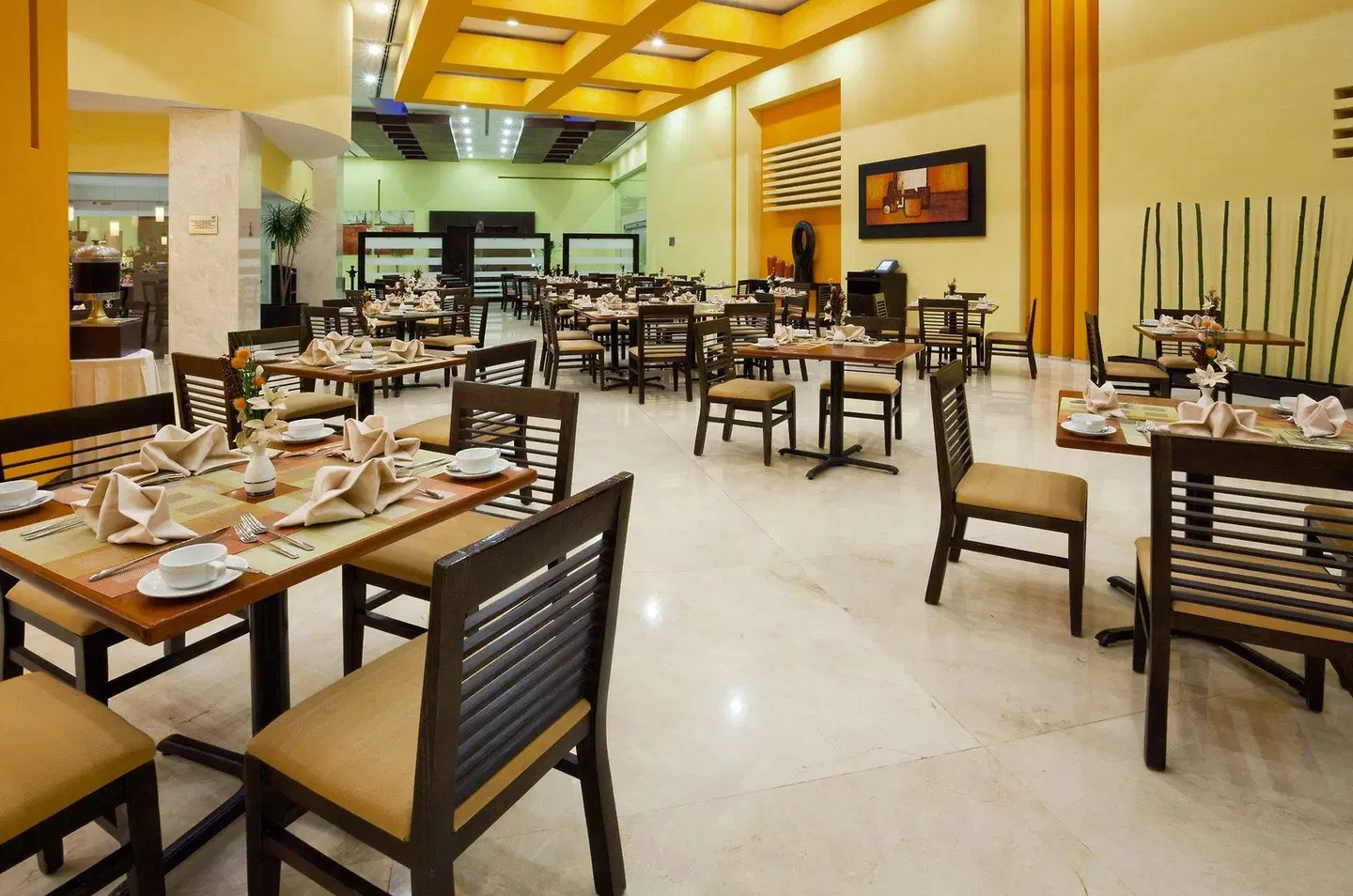 Holiday Inn Puebla Finsa by IHG Restaurant