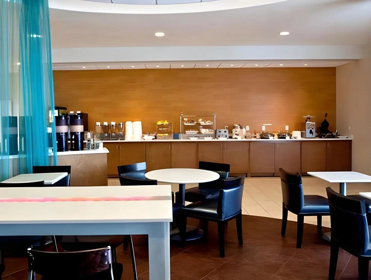 SpringHill Suites by Marriott Huntsville Downtown Bar