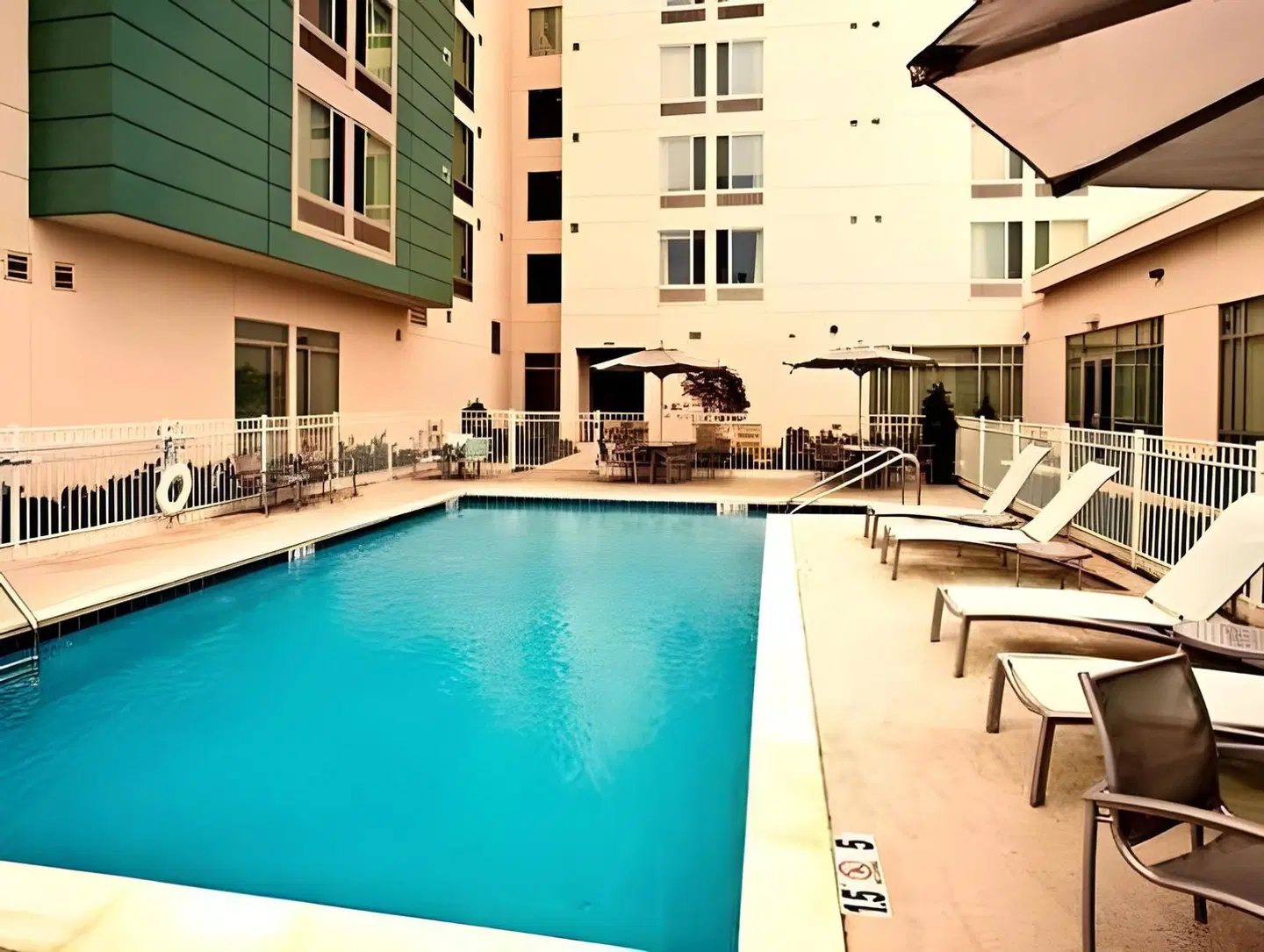 SpringHill Suites by Marriott Huntsville Downtown OUTDOOR_POOL