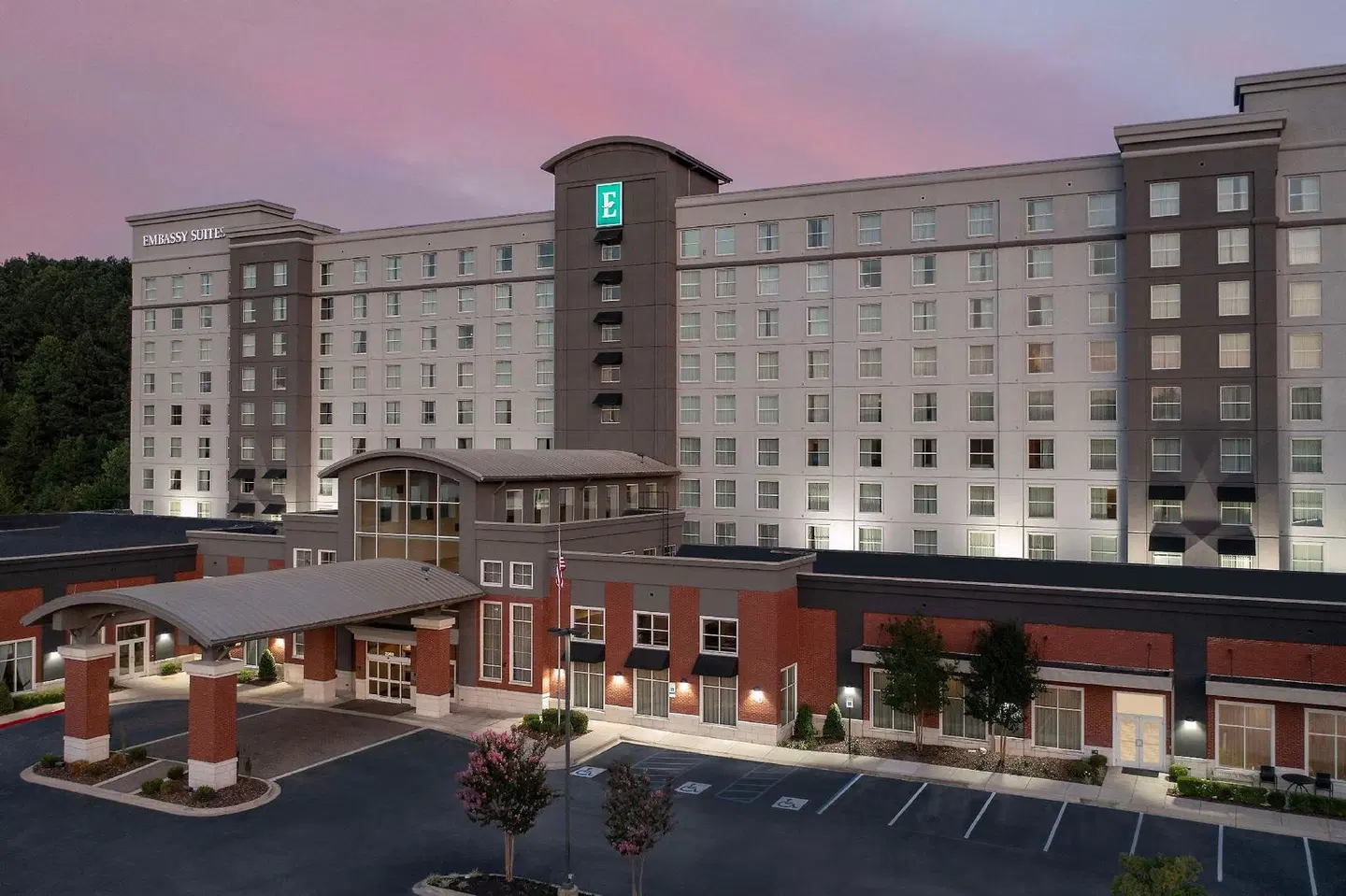 Embassy Suites by Hilton Birmingham Hoover EXTERIOR