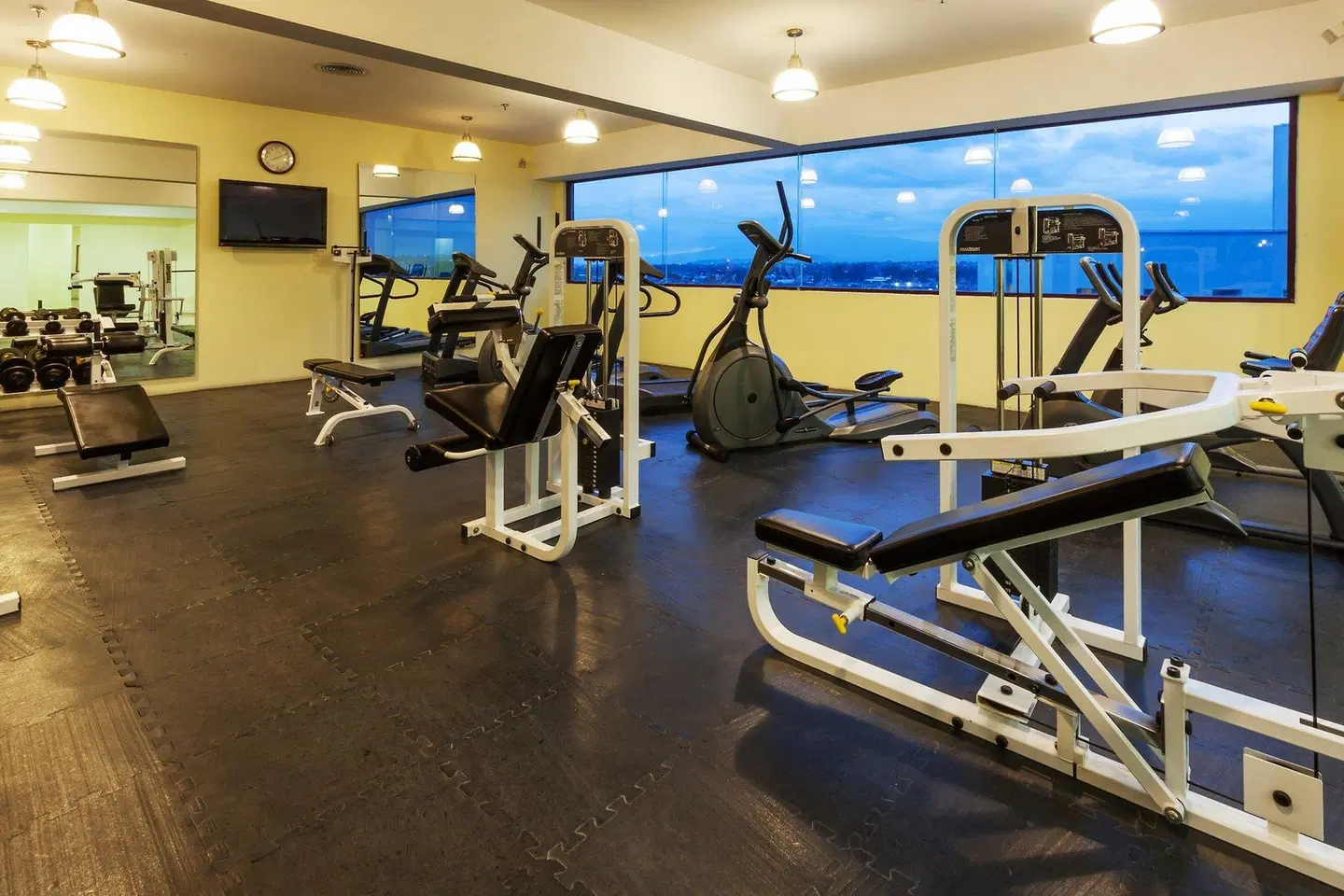 Holiday Inn Puebla Finsa by IHG SPORTS_AND_LEISURE