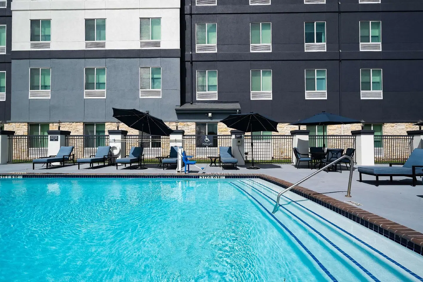 Hilton Garden Inn Houston/Clear Lake NASA OUTDOOR_POOL