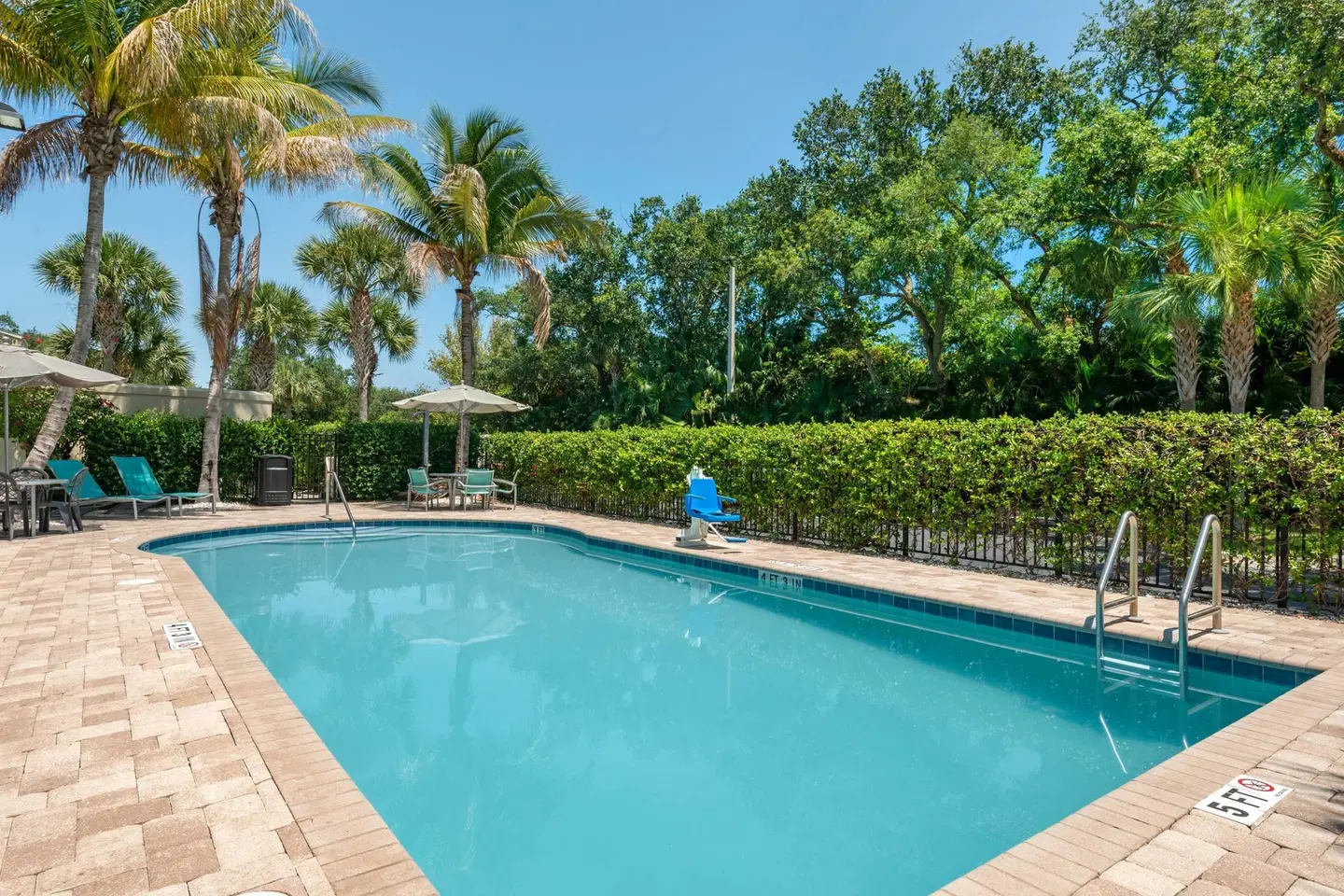SpringHill Suites by Marriott Vero Beach OUTDOOR_POOL