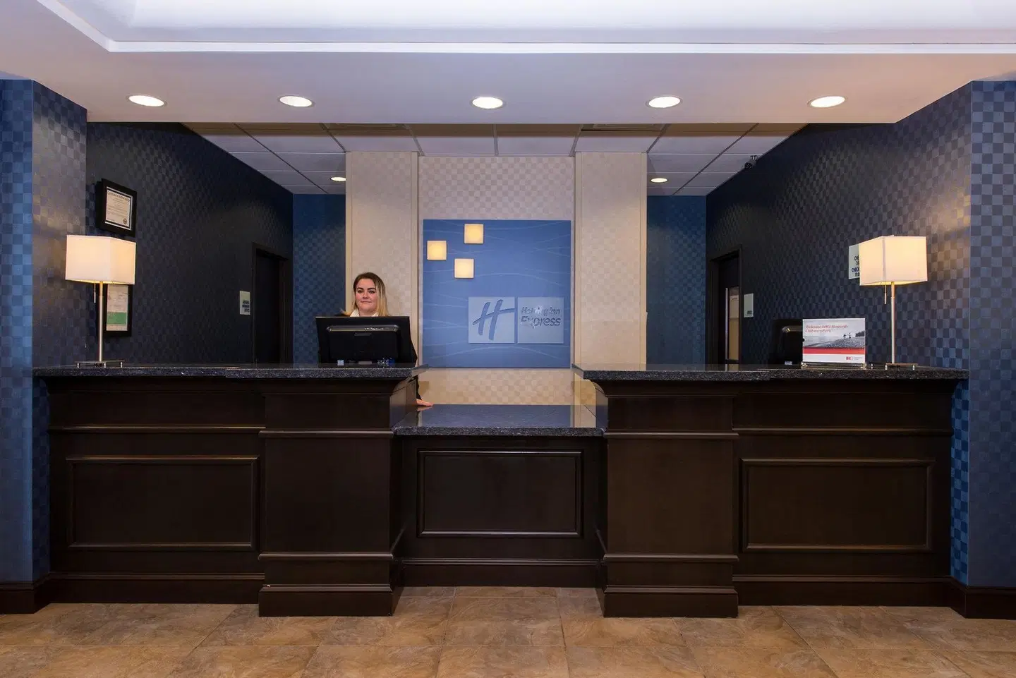 Holiday Inn Express & Suites Dickson City - Scranton by IHG LOUNGE_LOBBY