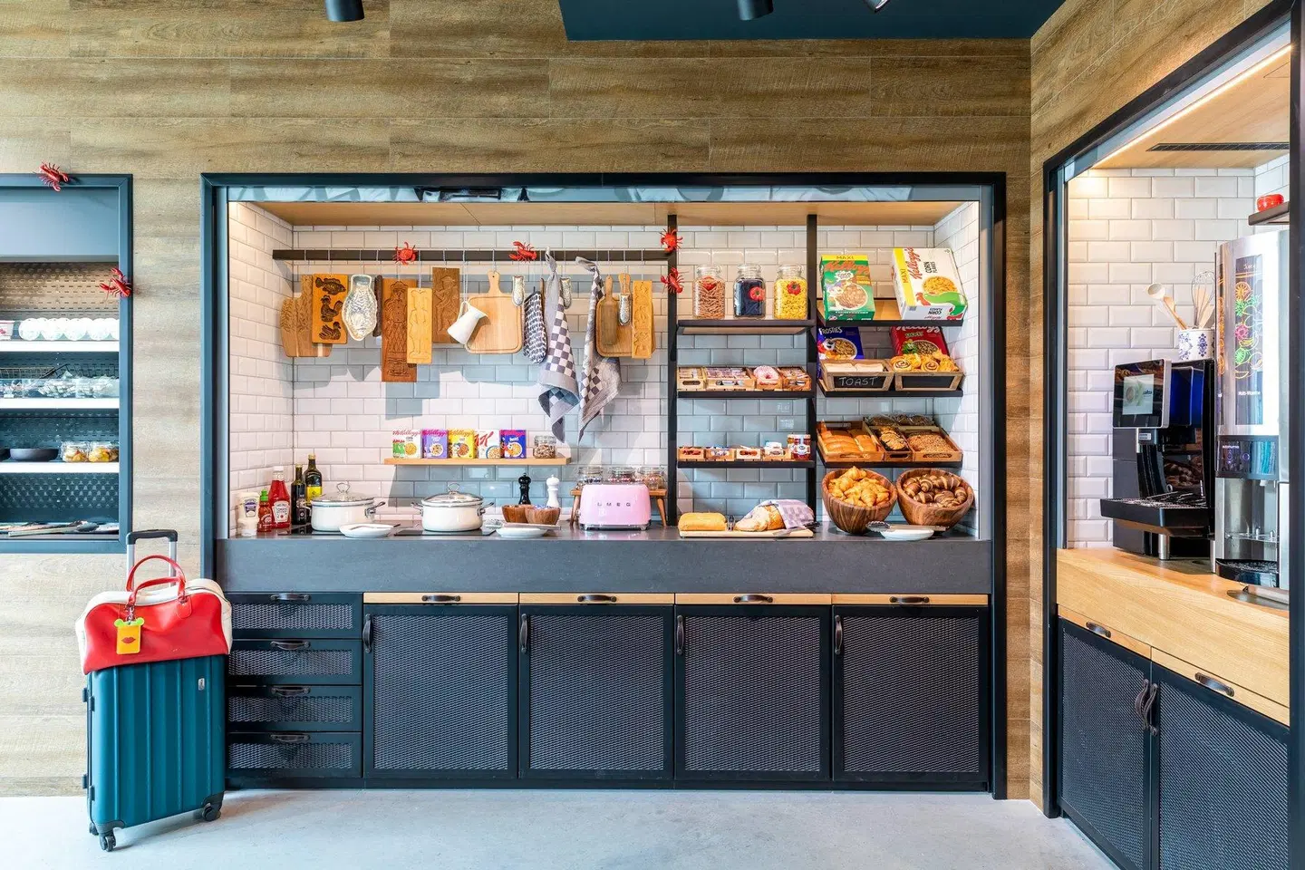 Moxy Utrecht LOUNGE_LOBBY