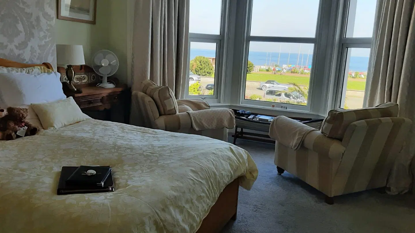 Min y Don Guest House ROOM_EXAMPLE