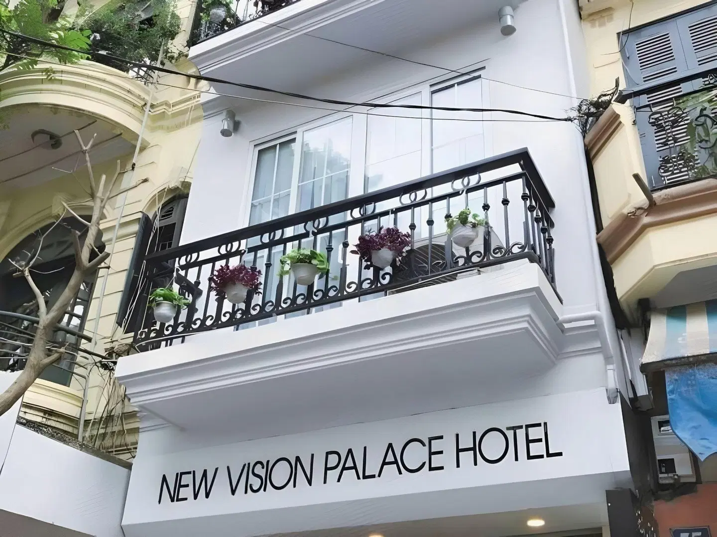 Dream Central Hotel EXTERIOR