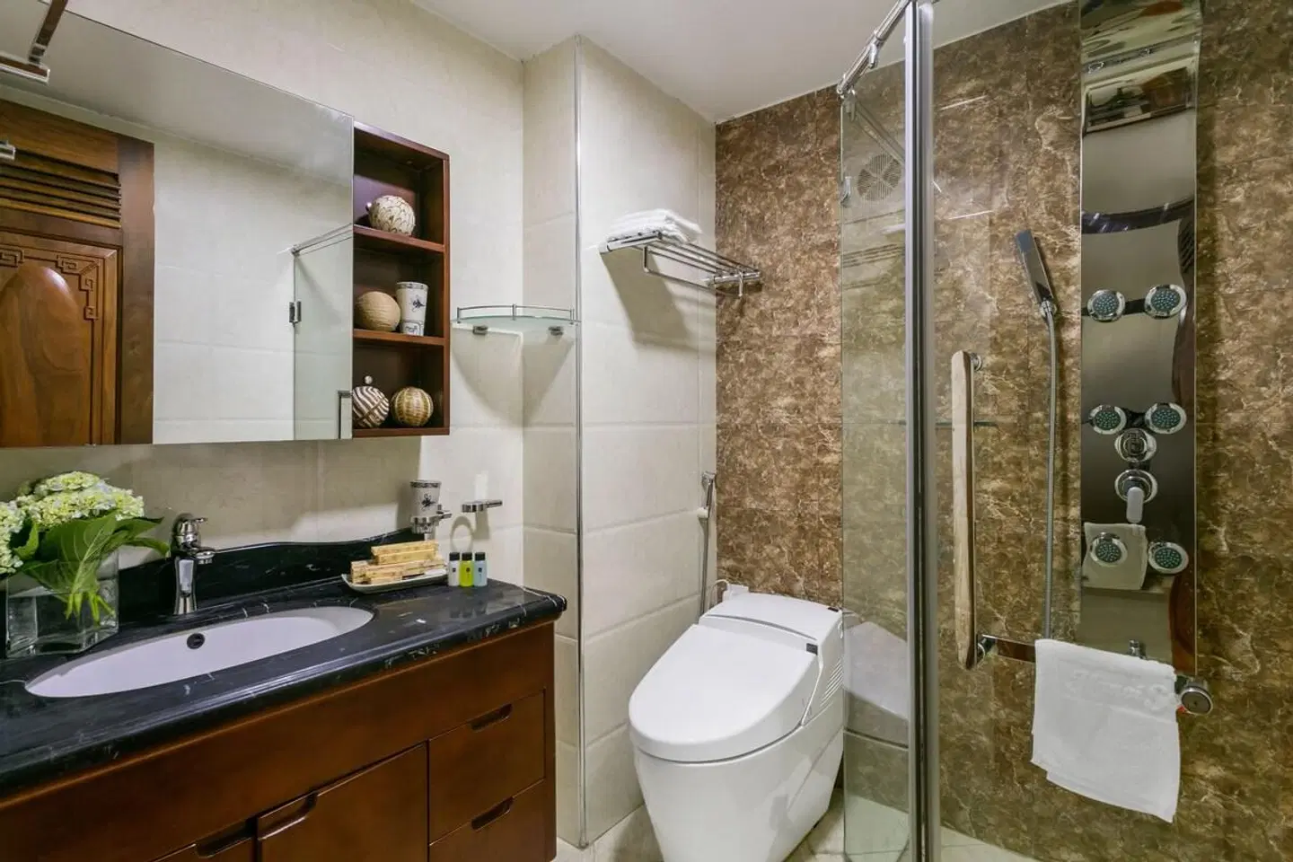 Hanoi Stella Hotel Badezimmer