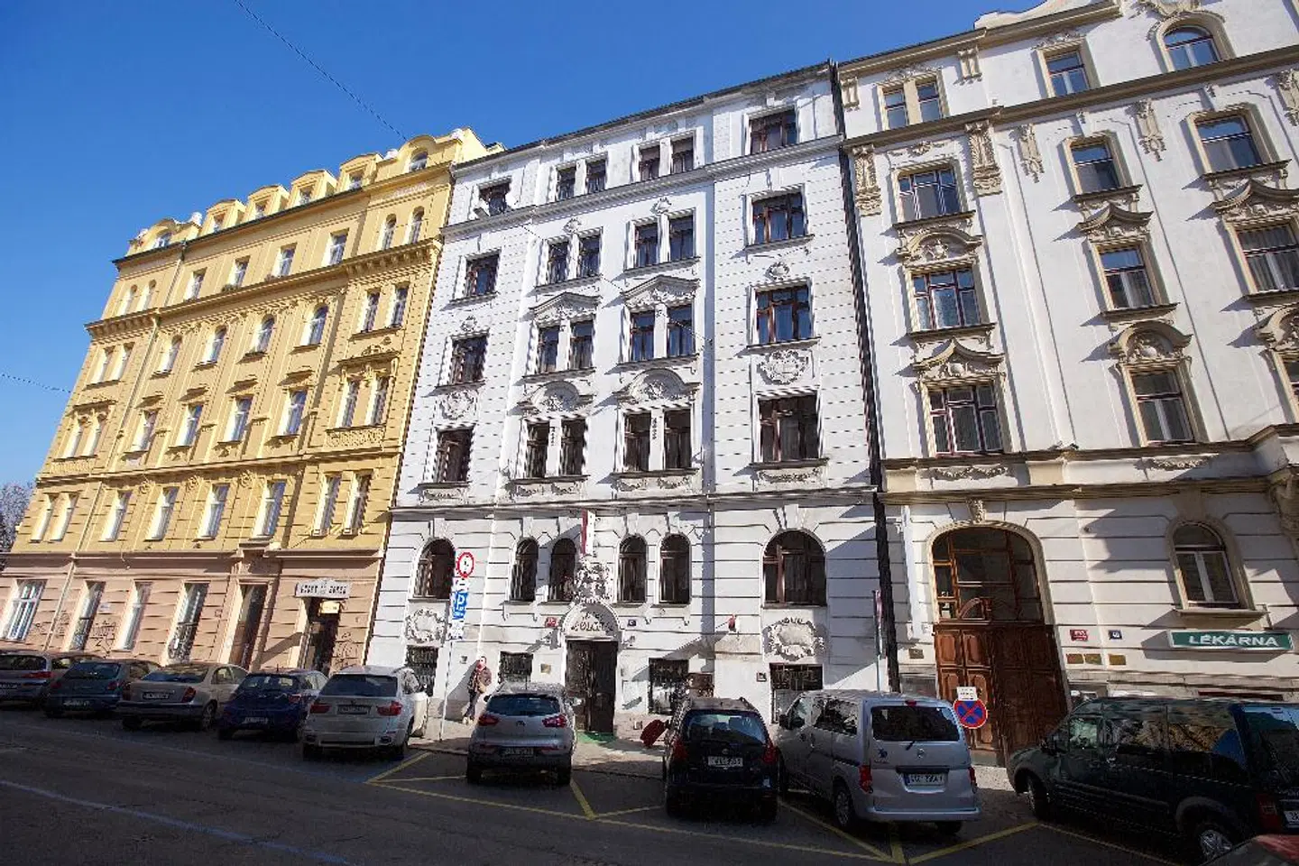 Olga EXTERIOR